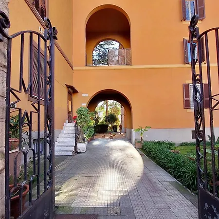 Apartamento & *